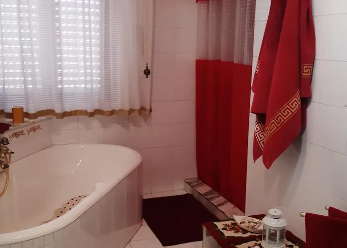 Moonaurora Bed & Breakfast 3*