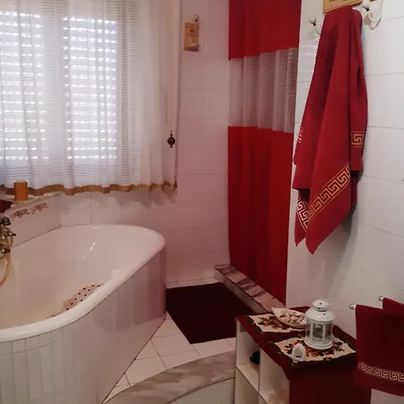 Moonaurora Bed & Breakfast 3*